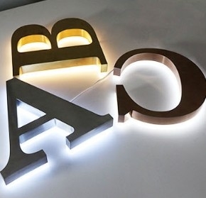 Outdoor Customized Luminous 3D Acrylic Signage for Mini Letter Logo Shop Adversting